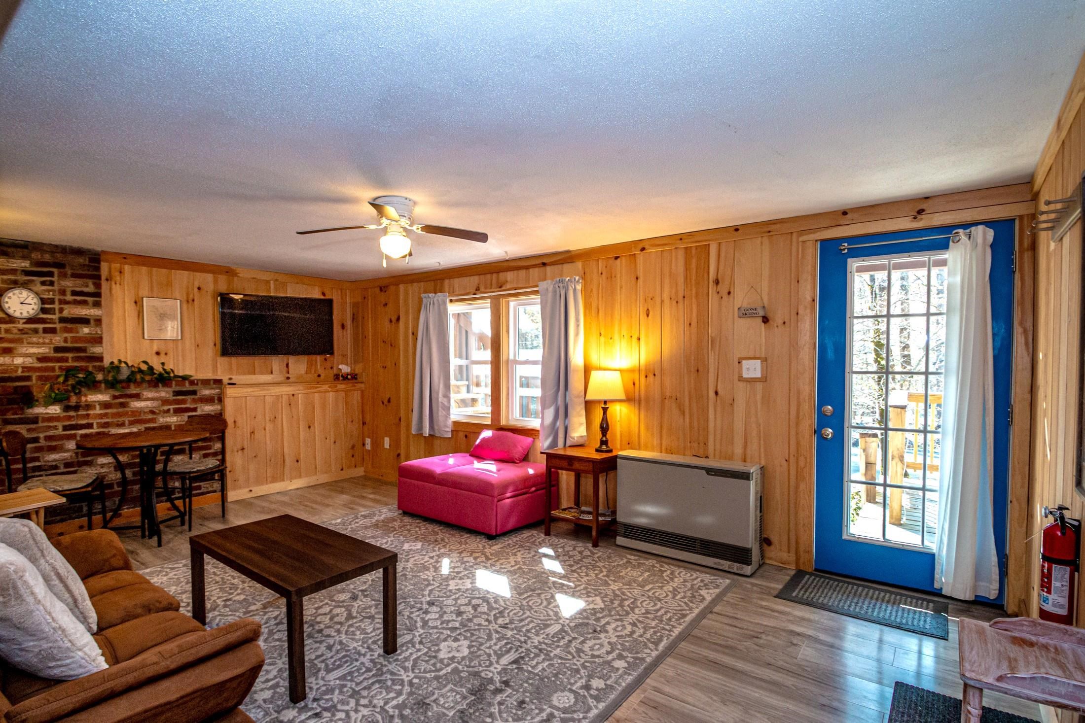 293 Thompson Road Conway, NH 03860 - Photo 5 of 46