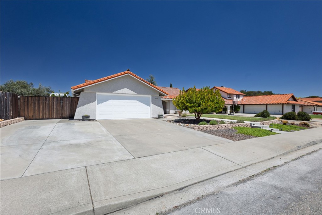40 Galaxy Way Lompoc, CA 93436 - Photo 2 of 46