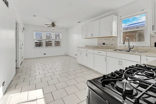 $1,850 | 403 Prairie Avenue, Unit 2, Calumet City, IL 60409