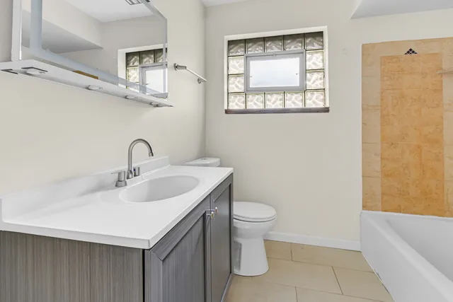 $1,850 | 403 Prairie Avenue, Unit 2, Calumet City, IL 60409