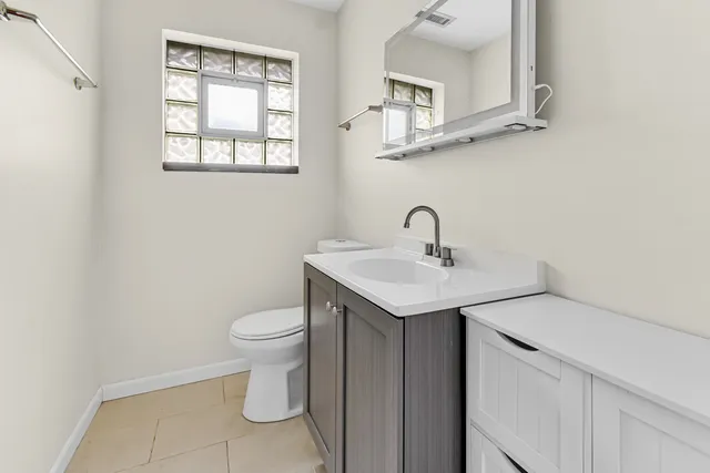 $1,850 | 403 Prairie Avenue, Unit 2, Calumet City, IL 60409