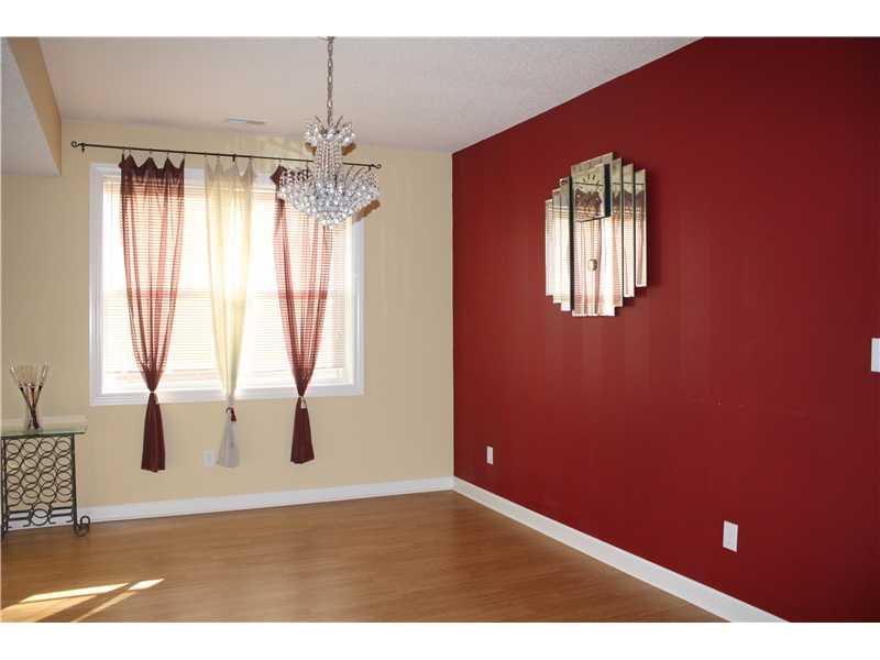 8245 Garden Ridge Road Indianapolis, IN 46237 - Photo 4 of 18 Gallery Image 4
