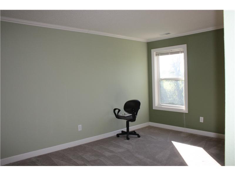 8245 Garden Ridge Road Indianapolis, IN 46237 - Photo 8 of 18 Gallery Image 8