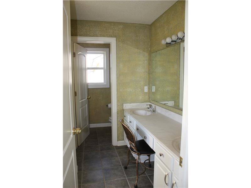8245 Garden Ridge Road Indianapolis, IN 46237 - Photo 9 of 18 Gallery Image 9