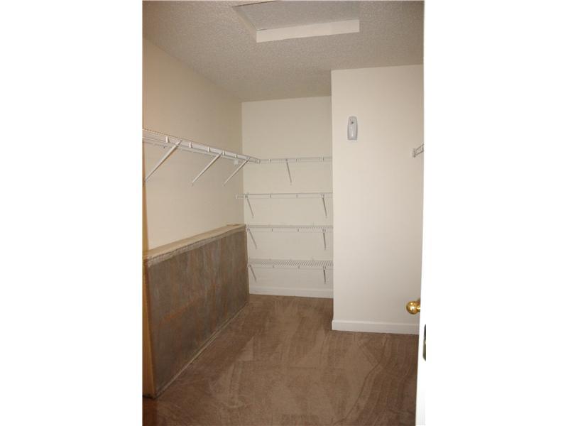 8245 Garden Ridge Road Indianapolis, IN 46237 - Photo 10 of 18 Gallery Image 10
