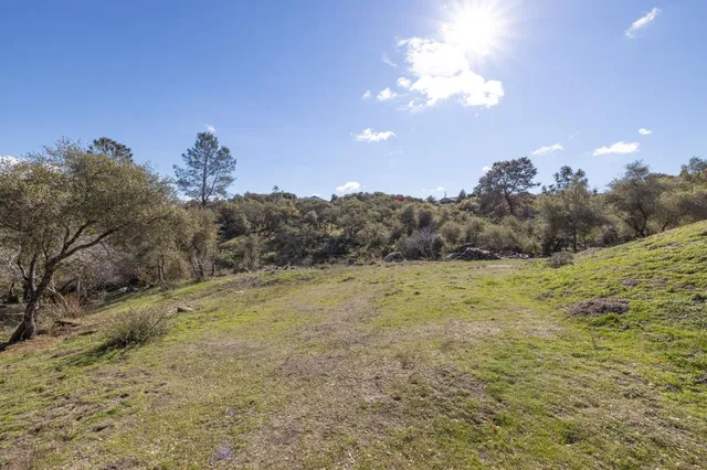 $489,000 | 30301 Longview Lane East, Coarsegold, CA 93614