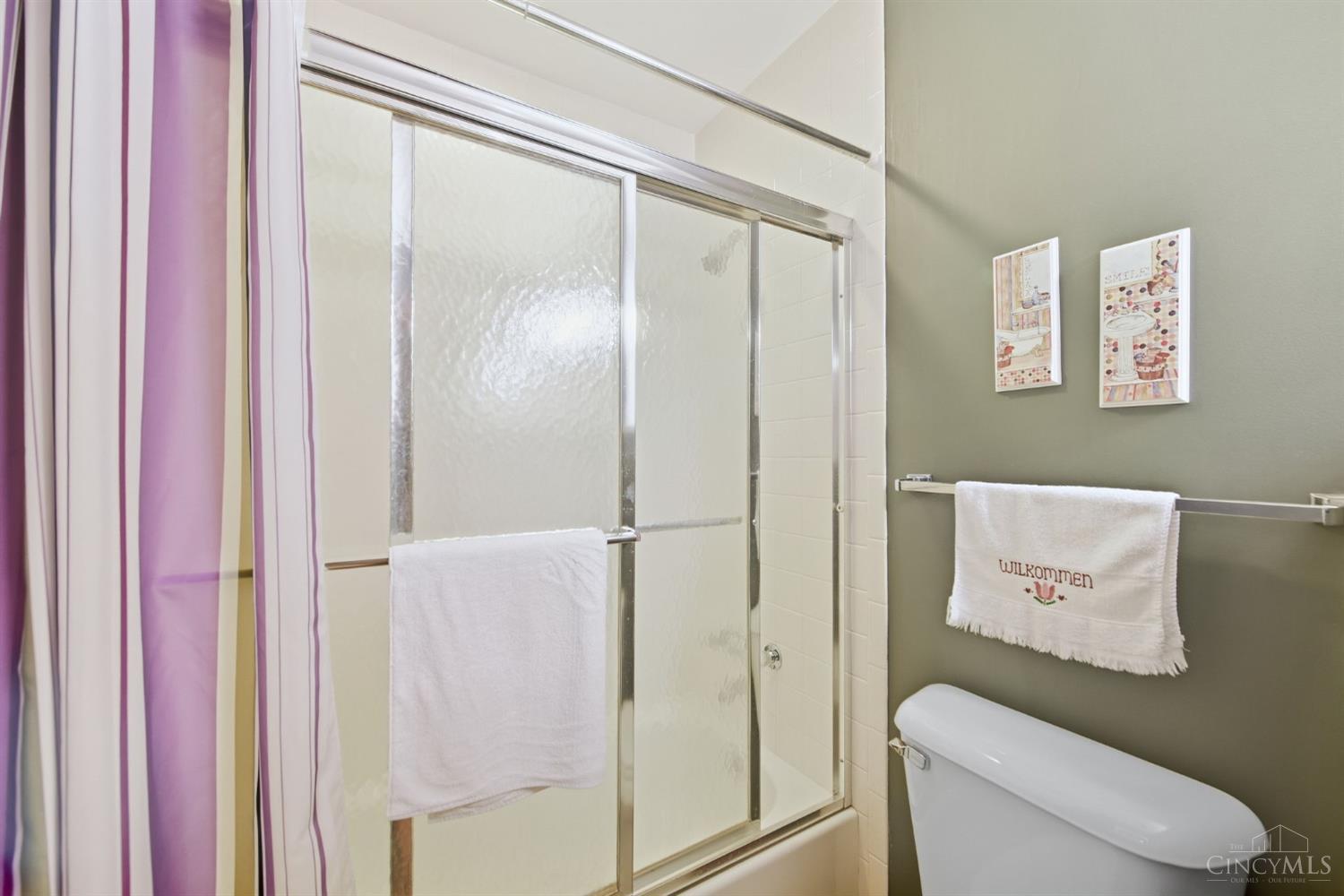 9044 Winton Road, Unit 4 Cincinnati, OH 45231 - Photo 21 of 34 Gallery Image 21