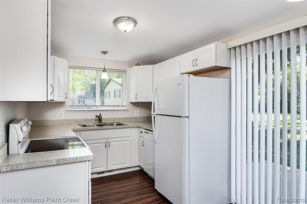 3155 South Adams Road Rochester Hills, MI 48309 - Photo 14 of 20