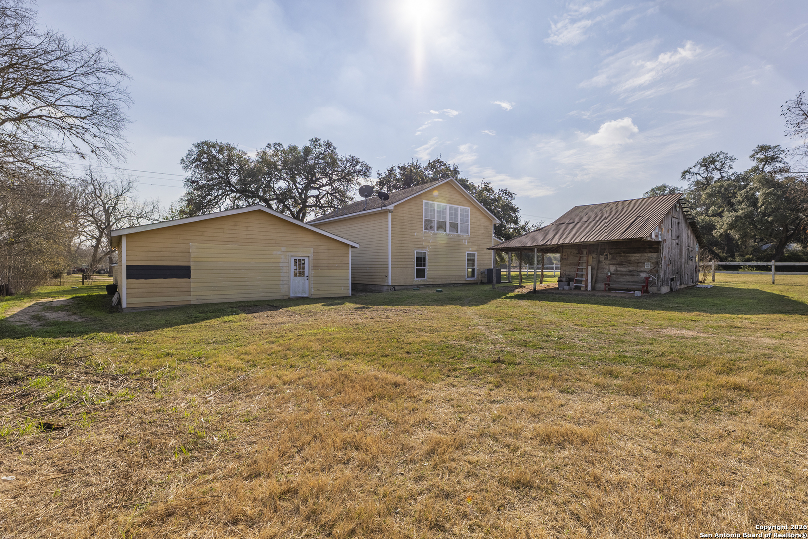 4419 State Highway 71 Columbus, TX 78934 - Photo 38 of 49 a house view with a garden space