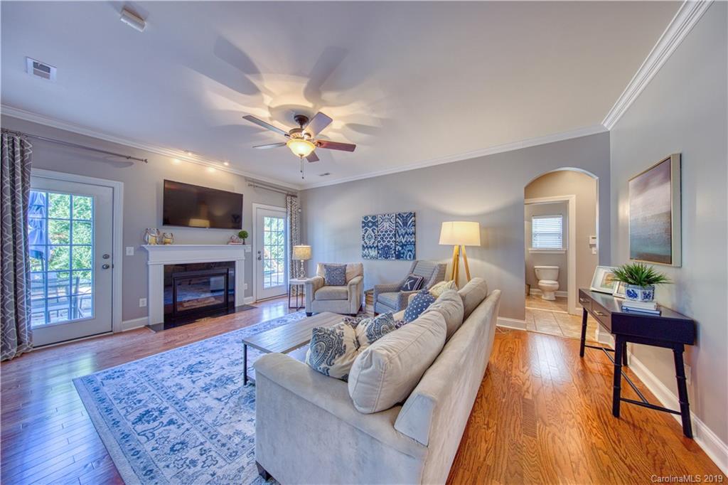 3664 Privette Road, Unit 301 Matthews, NC 28104 - Photo 4 of 25 Gallery Image 4