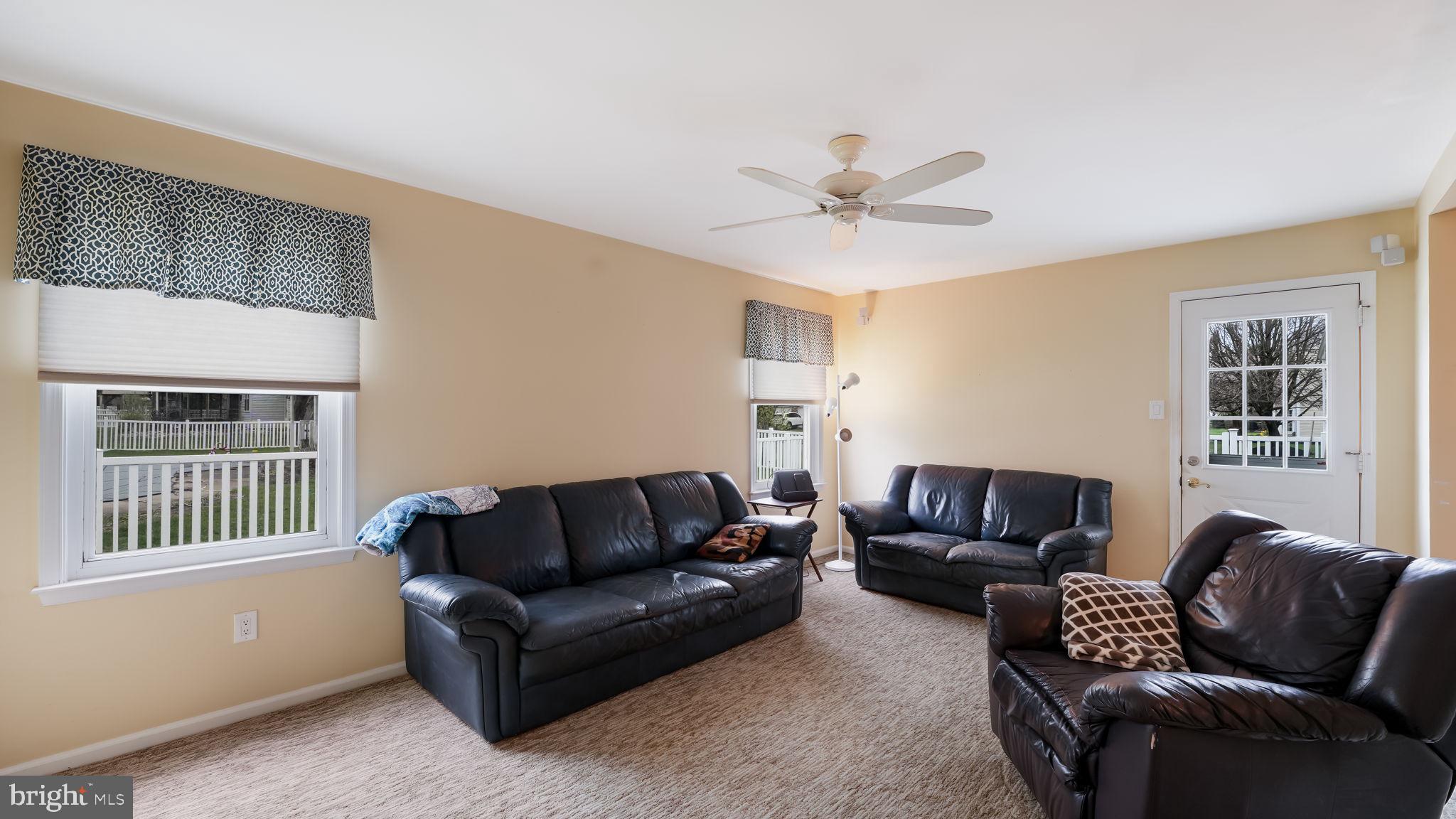 83 Baylis Road Langhorne, PA 19047 - Photo 9 of 27 Family Room