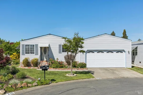 $295,000 | 208 Betsy Place, Napa, CA 94558