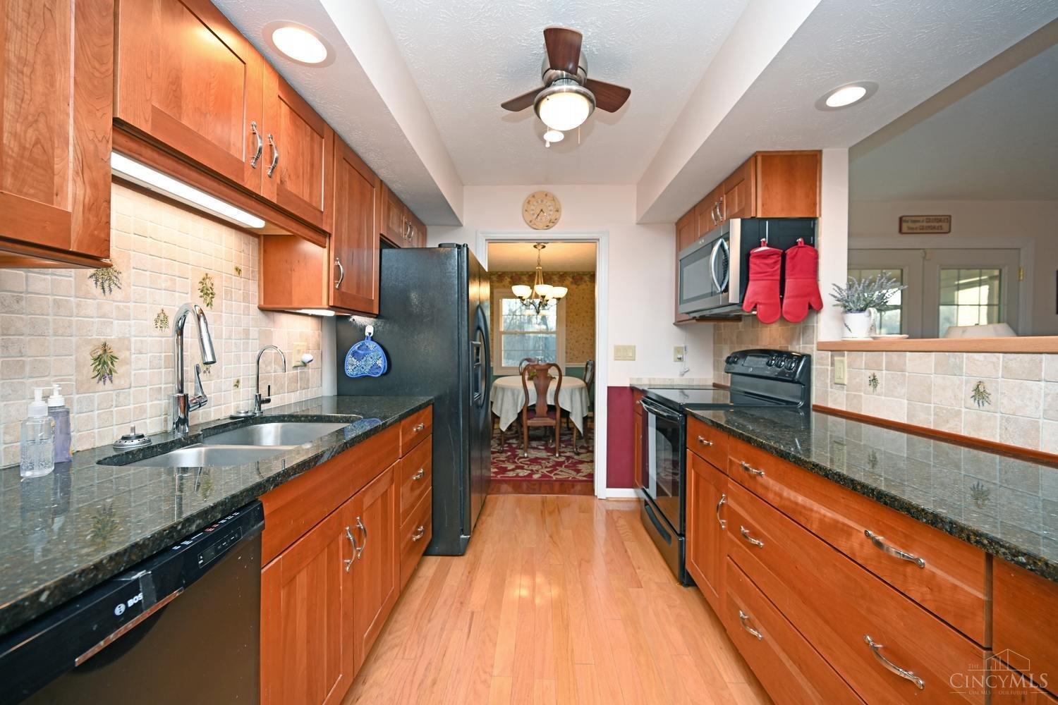 1043 Waycross Road Forest Park, OH 45240 - Photo 11 of 50 Gallery Image 11