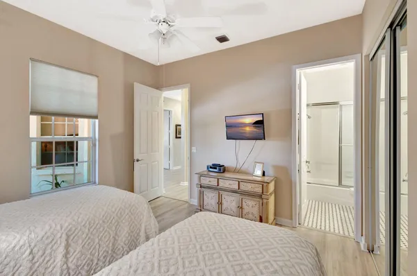 $3,500 | 2941 Twin Oaks Way, Wellington, FL 33414