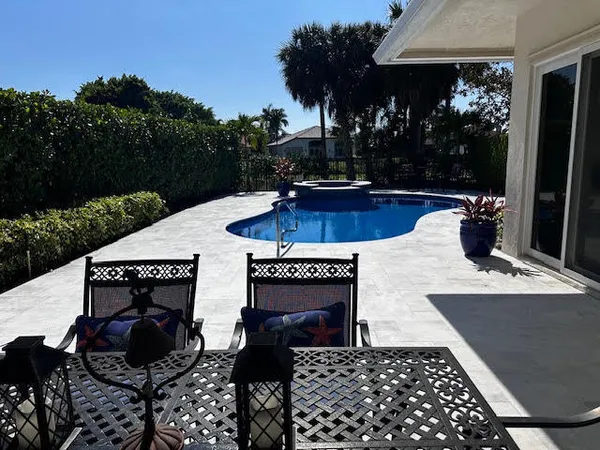$3,500 | 2941 Twin Oaks Way, Wellington, FL 33414