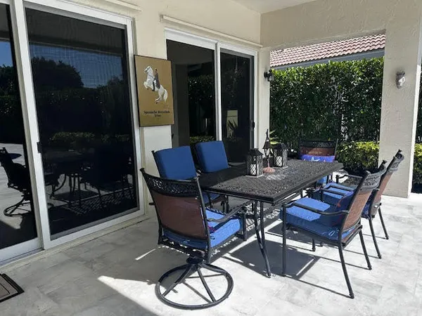 $3,500 | 2941 Twin Oaks Way, Wellington, FL 33414