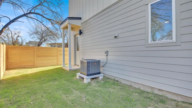 $2,300 | 6802 Montana Street, Unit 3, Austin, TX 78741