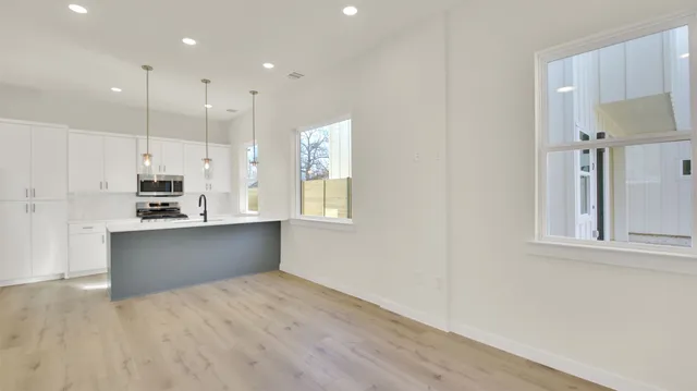 $2,300 | 6802 Montana Street, Unit 3, Austin, TX 78741