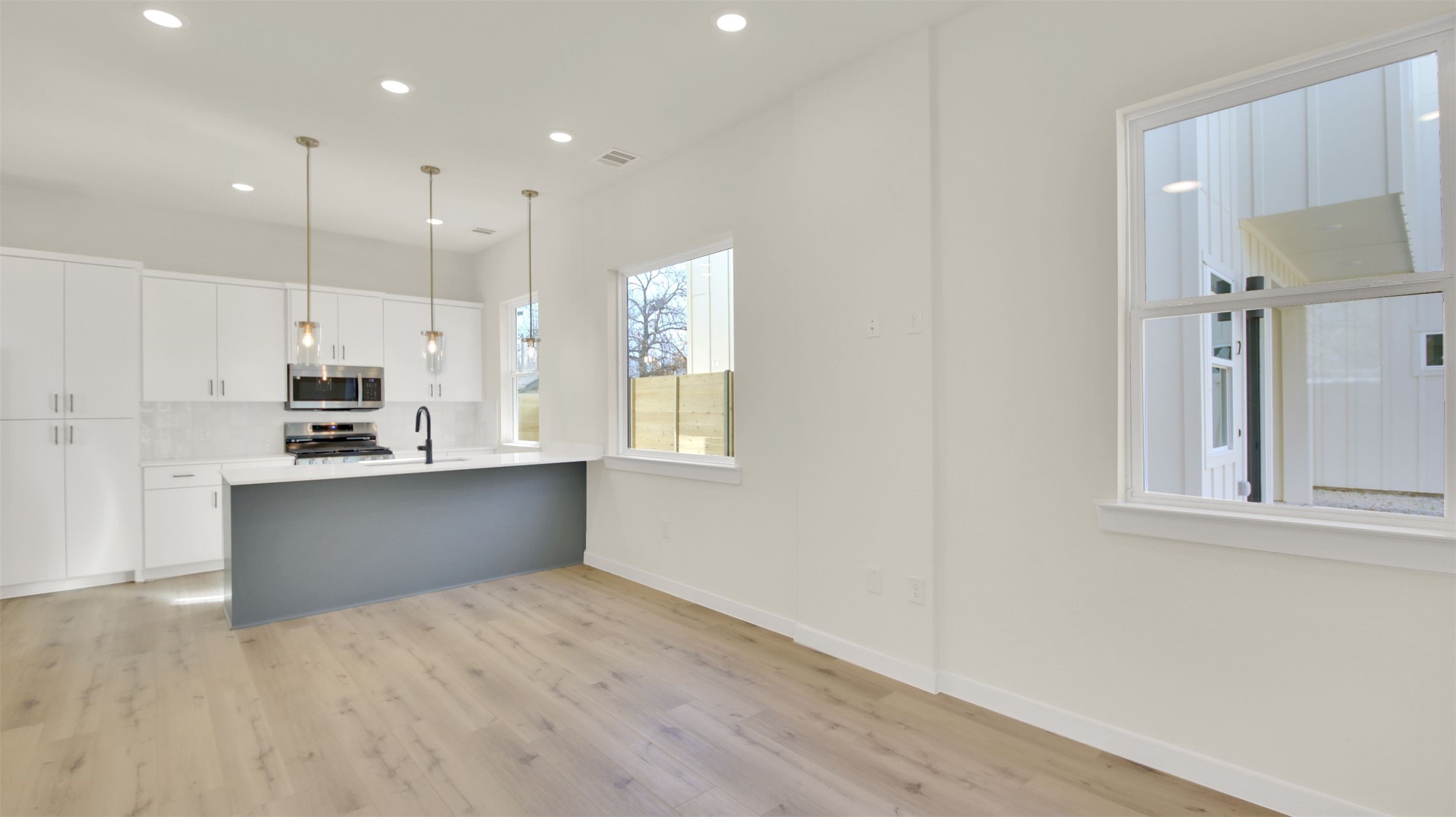 6802 Montana Street, Unit 3 Austin, TX 78741 - Photo 4 of 16