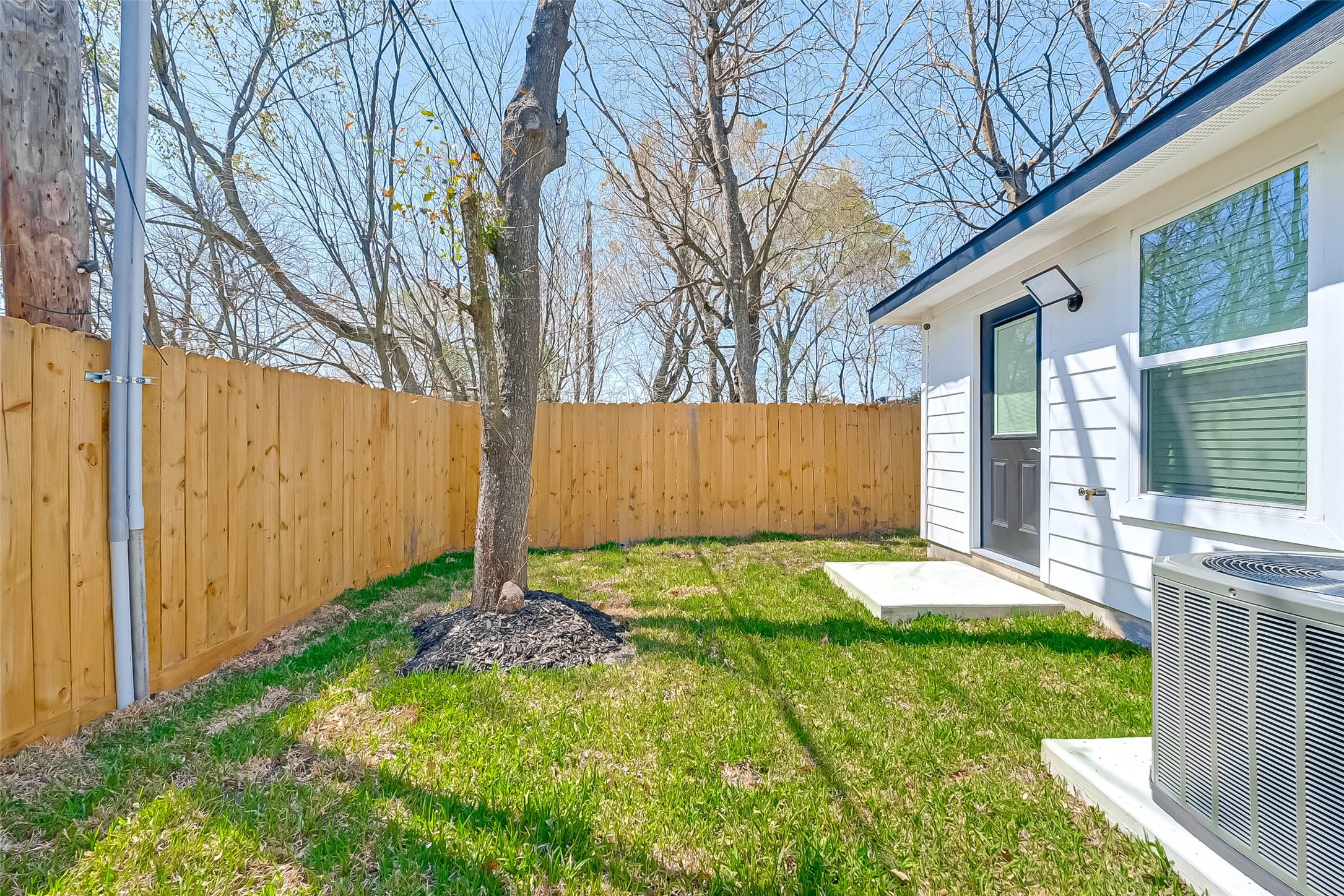7339 Krueger Road, Unit A Houston, TX 77033 - Photo 44 of 46