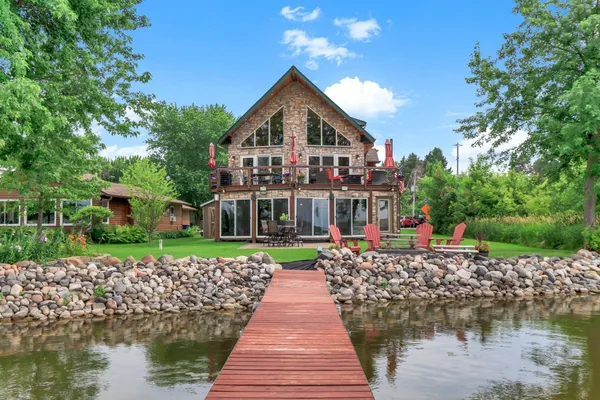 $1,295,000 | 5050 210th Street North, Forest Lake, MN 55025