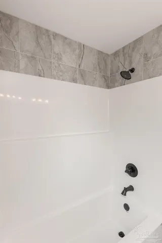 $1,800 | 245 Cary Memorial Drive, Pensacola, FL 32505