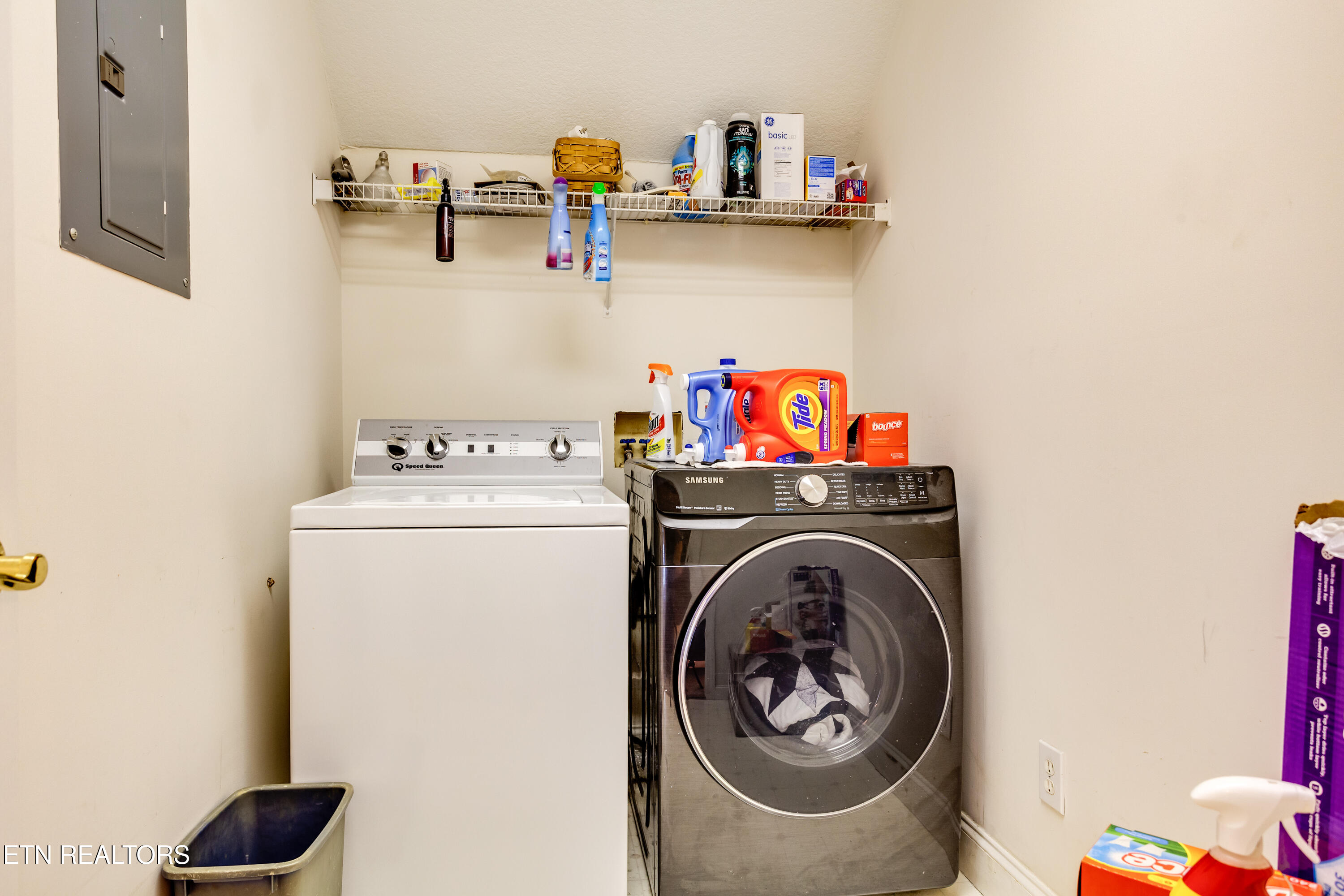 5648 Bridgehampton Drive Powell, TN 37849 - Photo 33 of 50 038260404-1-5648BridgehamtonDrPowellTn-S