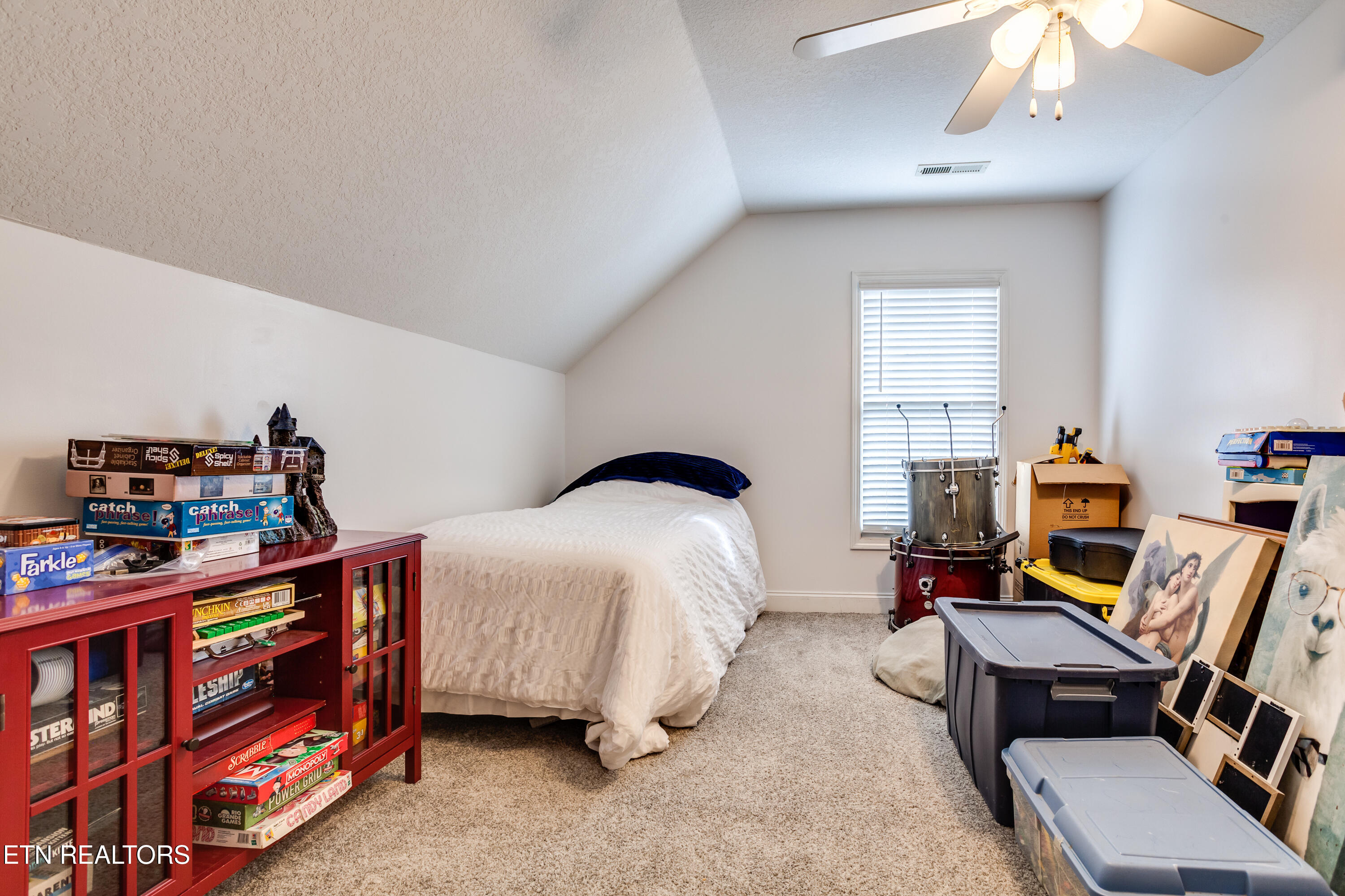 5648 Bridgehampton Drive Powell, TN 37849 - Photo 38 of 50 043260404-1-5648BridgehamtonDrPowellTn-S