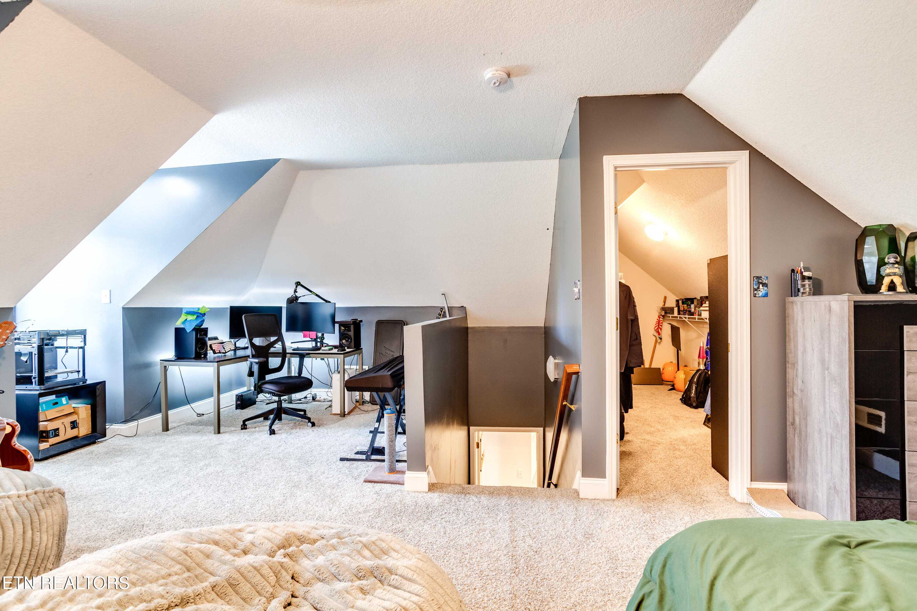 5648 Bridgehampton Drive Powell, TN 37849 - Photo 42 of 50 047260404-1-5648BridgehamtonDrPowellTn-S