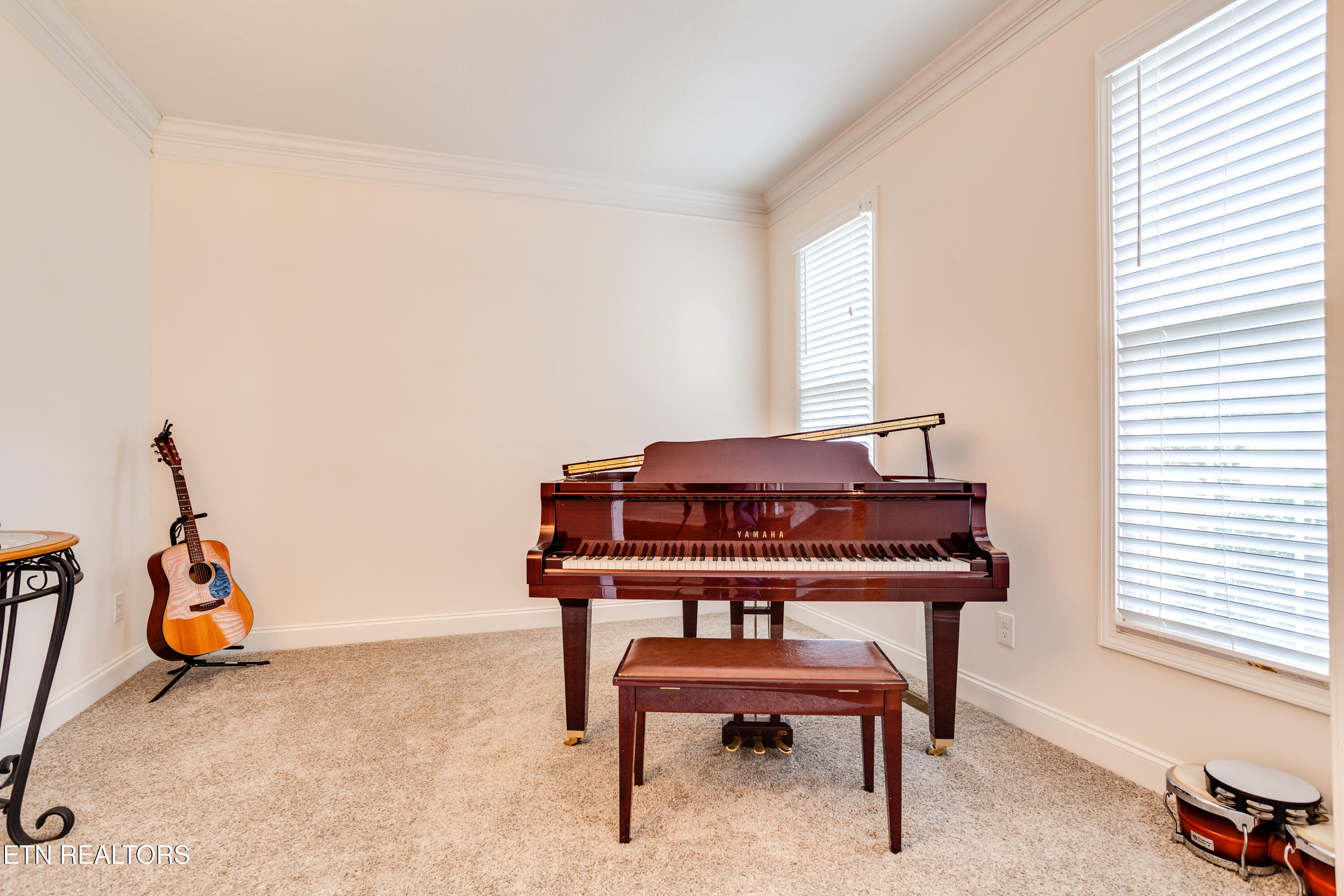 5648 Bridgehampton Drive Powell, TN 37849 - Photo 5 of 50 007260404-1-5648BridgehamtonDrPowellTn-S