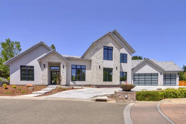 $1,849,000 | 1360 Pars Oak Lane, Carmichael, CA 95608