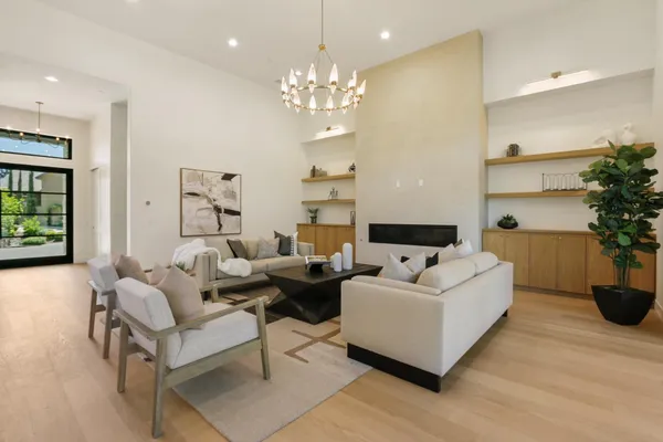 $1,849,000 | 1360 Pars Oak Lane, Carmichael, CA 95608
