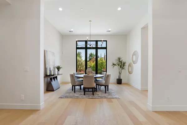 $1,849,000 | 1360 Pars Oak Lane, Carmichael, CA 95608