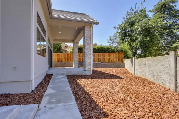 $1,849,000 | 1360 Pars Oak Lane, Carmichael, CA 95608