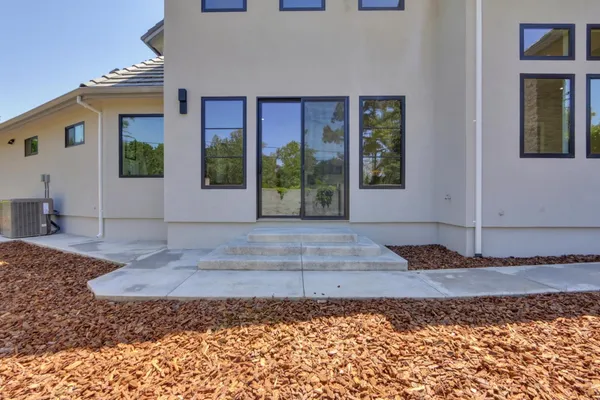 $1,849,000 | 1360 Pars Oak Lane, Carmichael, CA 95608