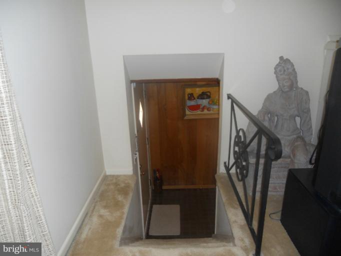 405 Hannes Street Silver Spring, MD 20901 - Photo 11 of 29 View