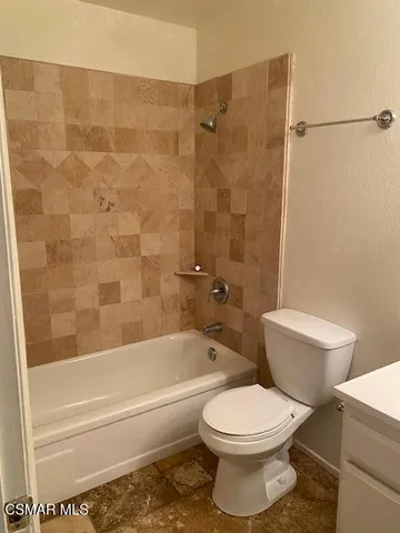 $3,500 | 132 Rosehedge Lane, Oak Park, CA 91377