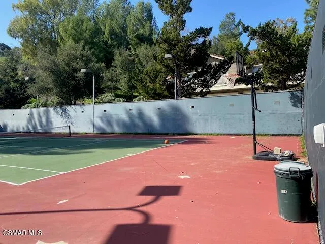 $3,500 | 132 Rosehedge Lane, Oak Park, CA 91377