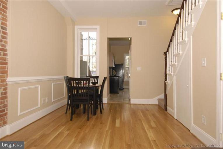 334 8th Street Northeast Washington, DC 20002 - Photo 3 of 23 Dining Area
