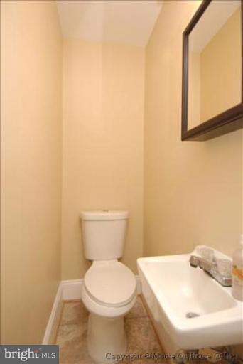 334 8th Street Northeast Washington, DC 20002 - Photo 5 of 23 Half Bath 1
