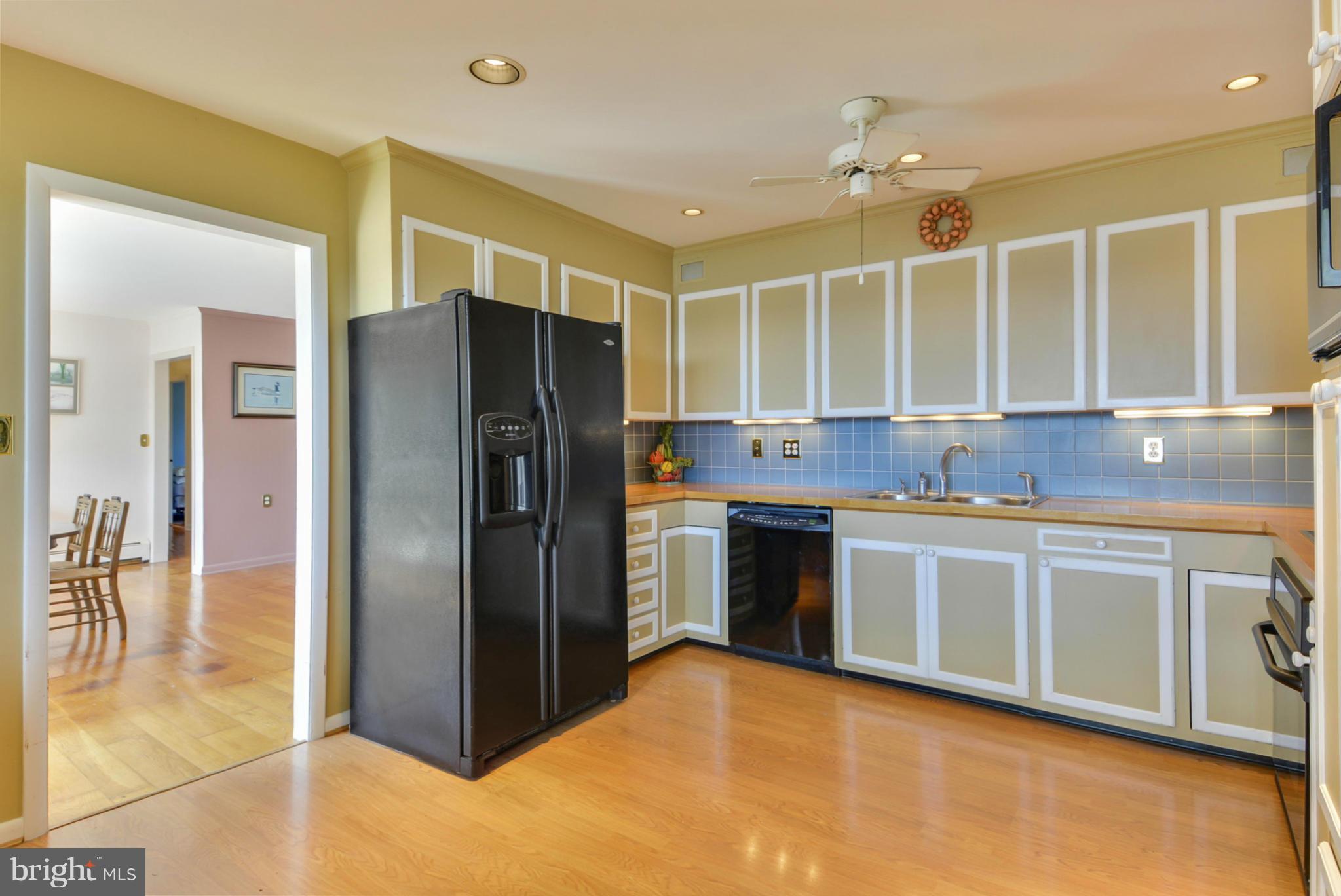 1006 Wagner Point Road Cambridge, MD 21613 - Photo 14 of 30 Kitchen