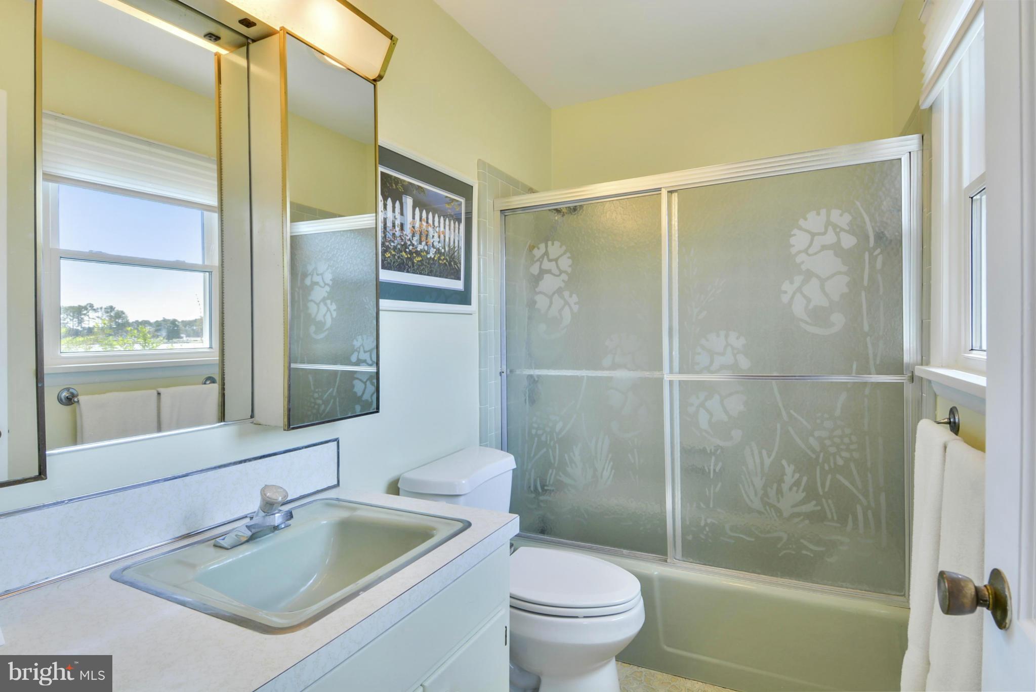 1006 Wagner Point Road Cambridge, MD 21613 - Photo 22 of 30 Bath (Master)
