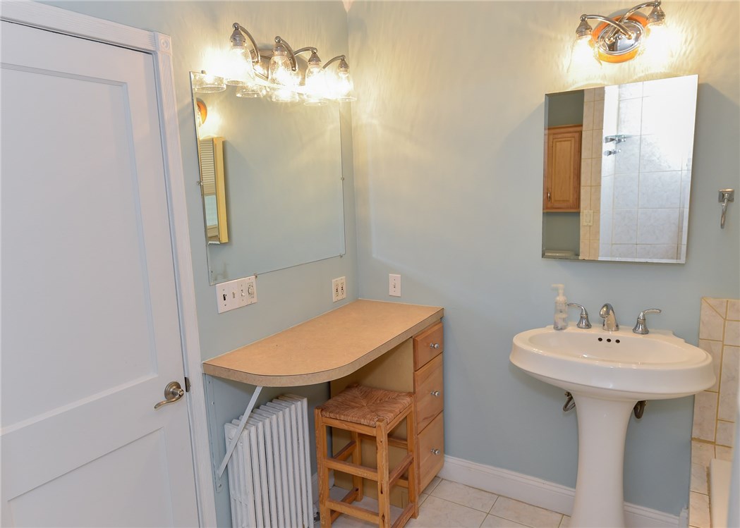 780 Main Road Tiverton, RI 02878 - Photo 20 of 35