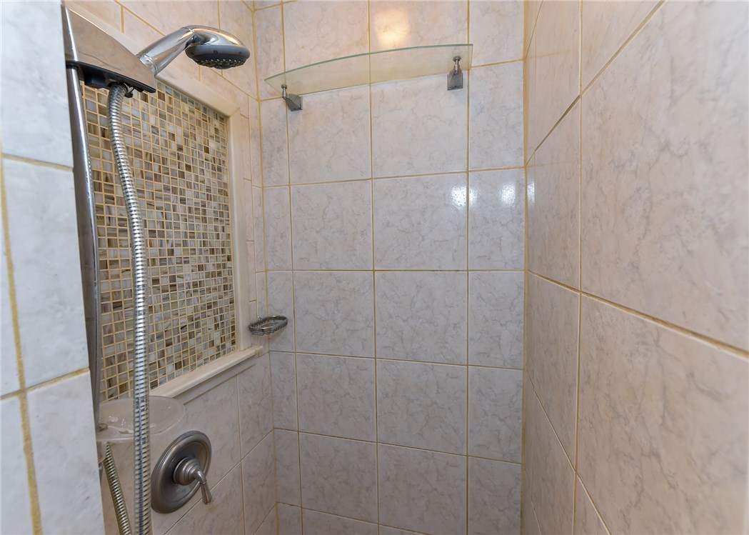 780 Main Road Tiverton, RI 02878 - Photo 21 of 35