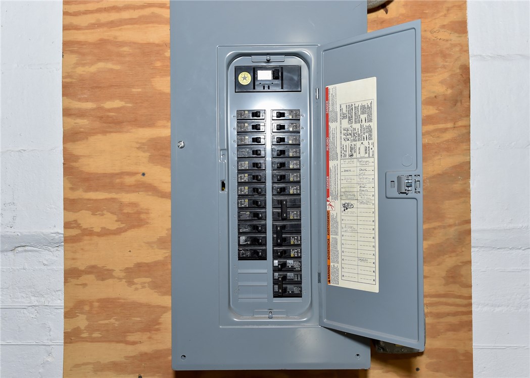 780 Main Road Tiverton, RI 02878 - Photo 28 of 35