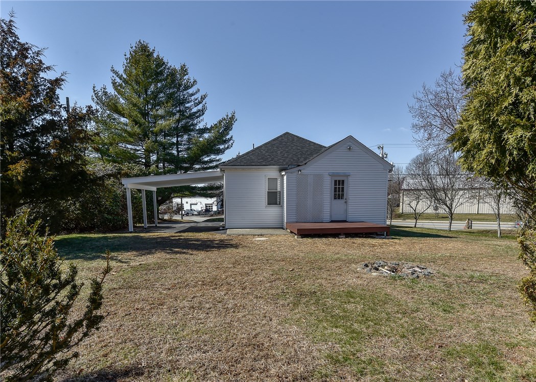 780 Main Road Tiverton, RI 02878 - Photo 8 of 35