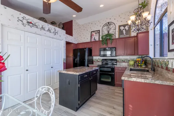 $449,000 | 942 West Barbados Drive, Gilbert, AZ 85233