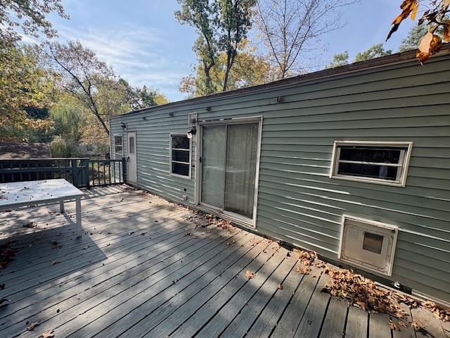 2-262 Woodhaven Sublette, IL 61367 - Photo 7 of 20 a backyard of a house with wooden fence and large trees