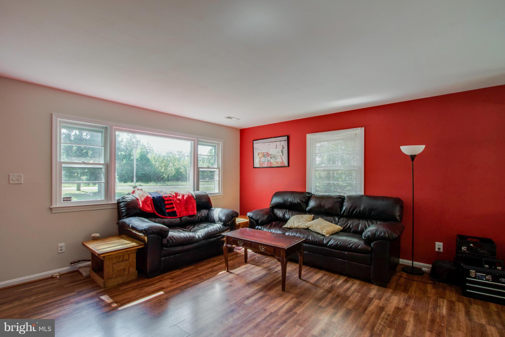 22501 Newtowne Neck Road Leonardtown, MD 20650 - Photo 5 of 27 Large Family Room w/ Huge Front Window