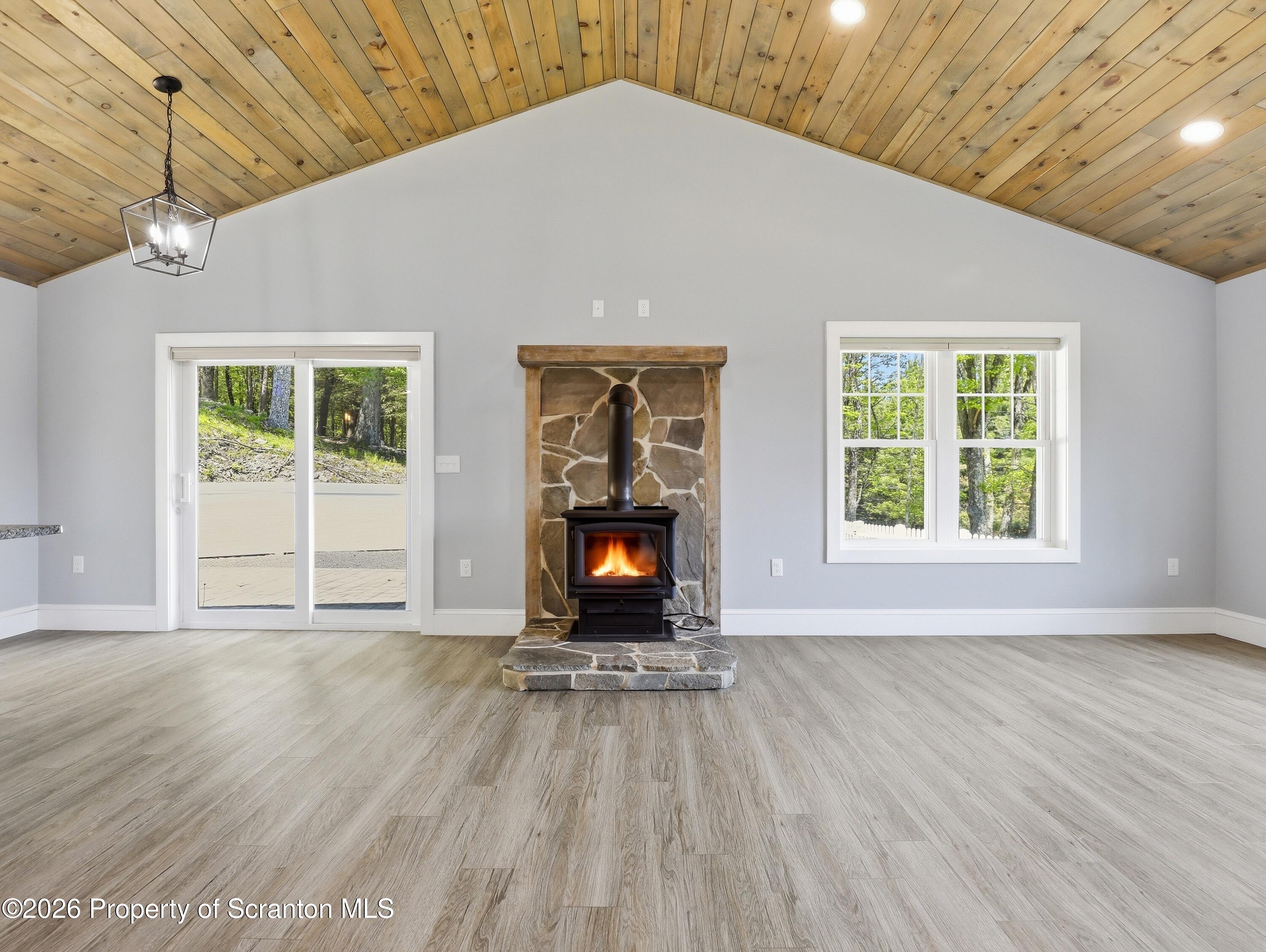 300 Gumbletown Road Paupack, PA 18451 - Photo 7 of 38 photo__5546